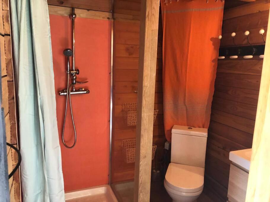Chalet Bois Cosy Avec Piscine Aix Nature エクス＝アン＝プロヴァンス エクステリア 写真